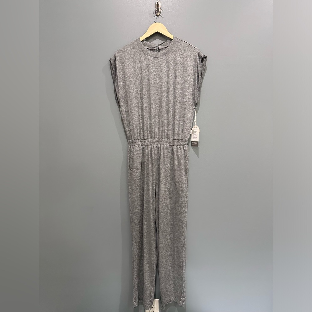 VUORI Short Sleeve Lux Crew Jumpsuit  Mallorca Heather - Picture 5 of 9